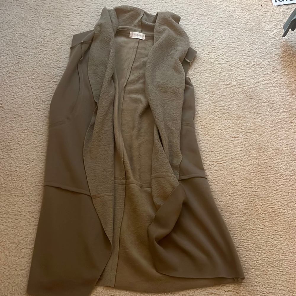 Altar’d State size medium vest